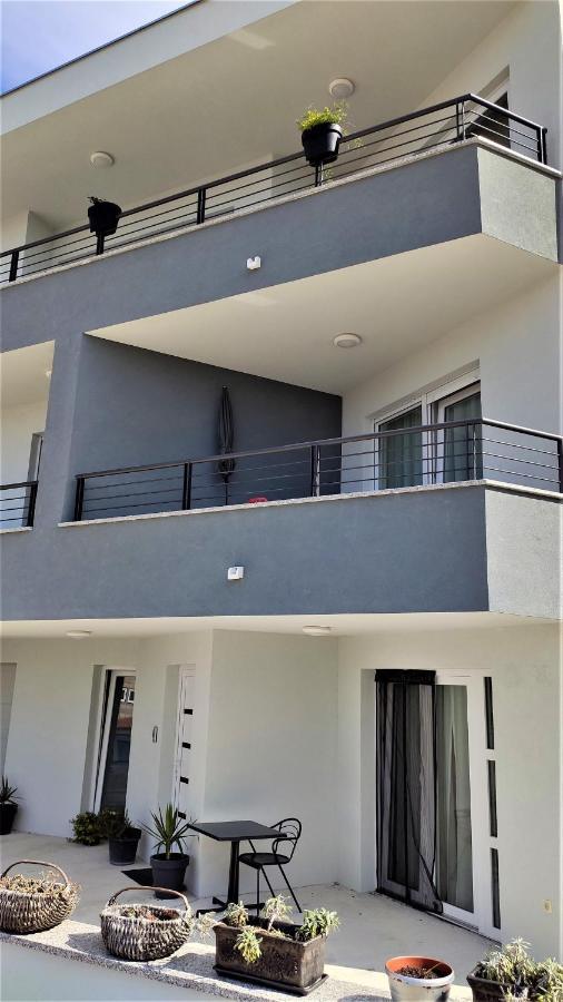 Luxury Apartment Pape Baška Voda エクステリア 写真