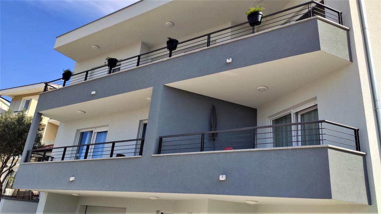 Luxury Apartment Pape Baška Voda エクステリア 写真