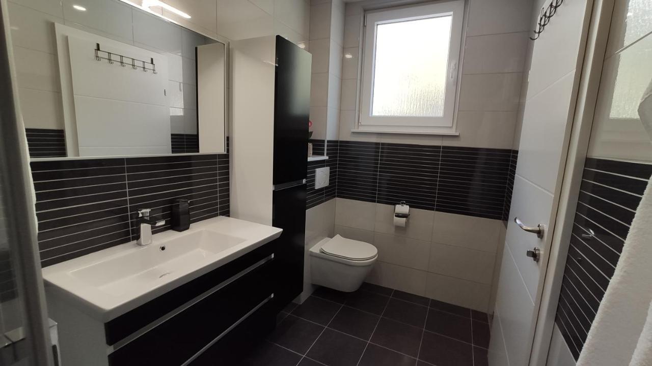Luxury Apartment Pape Baška Voda エクステリア 写真