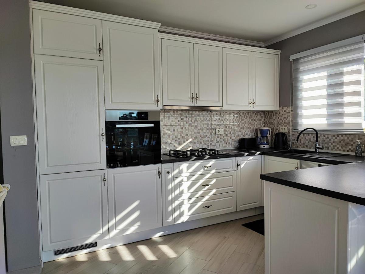 Luxury Apartment Pape Baška Voda エクステリア 写真